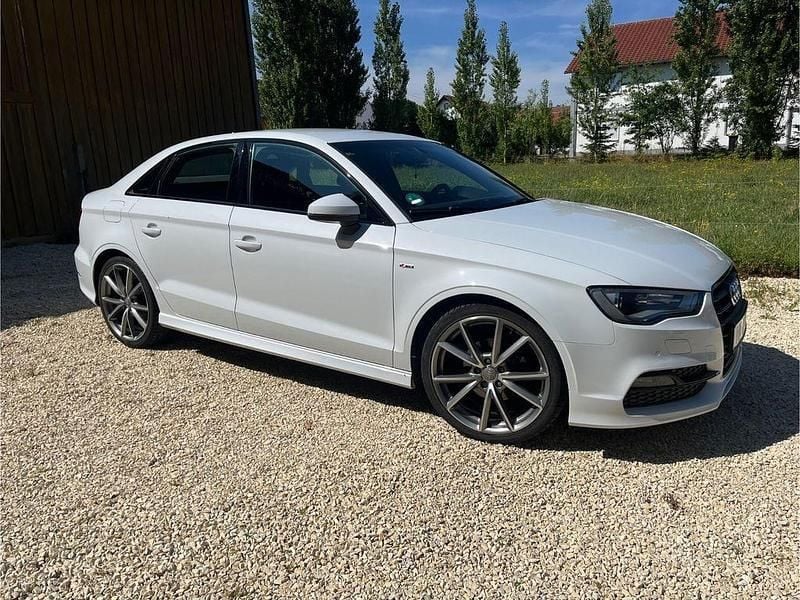 Weiß Gebraucht 2015 Audi A3 S-Line Limousine | 17.999 € (Fairer Preis) - Bild 1/4