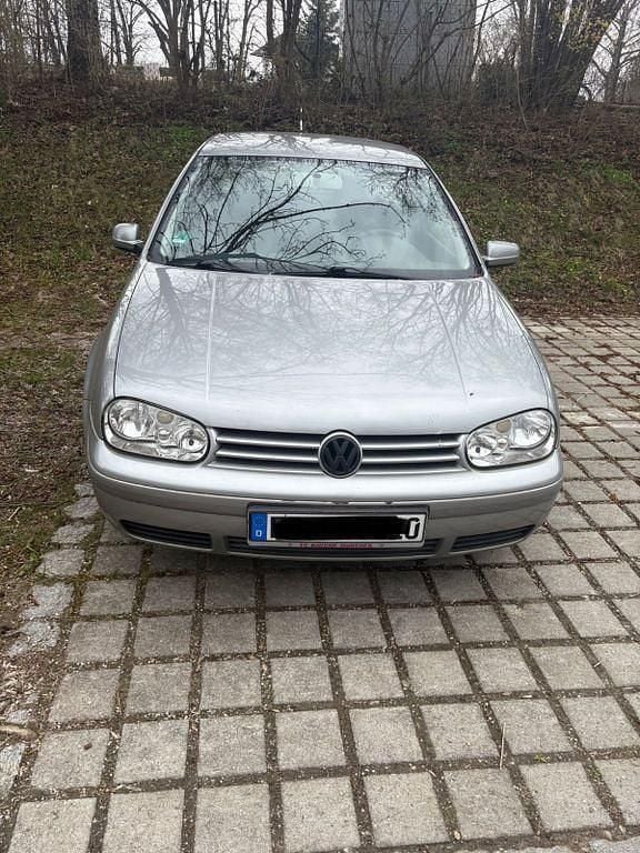 Gebraucht VW Golf IV Basis 105 PS (77 kW) 2001 Silber Limousine