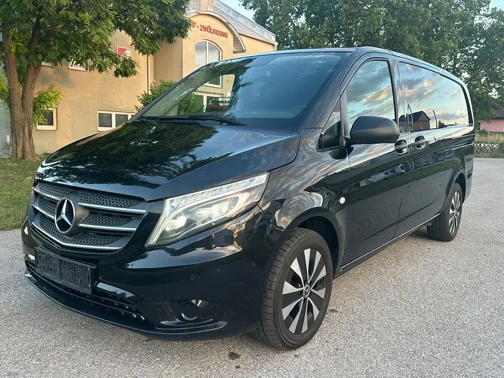 Gebraucht Mercedes Vito 163 PS (119 kW) 2020 Schwarz Van