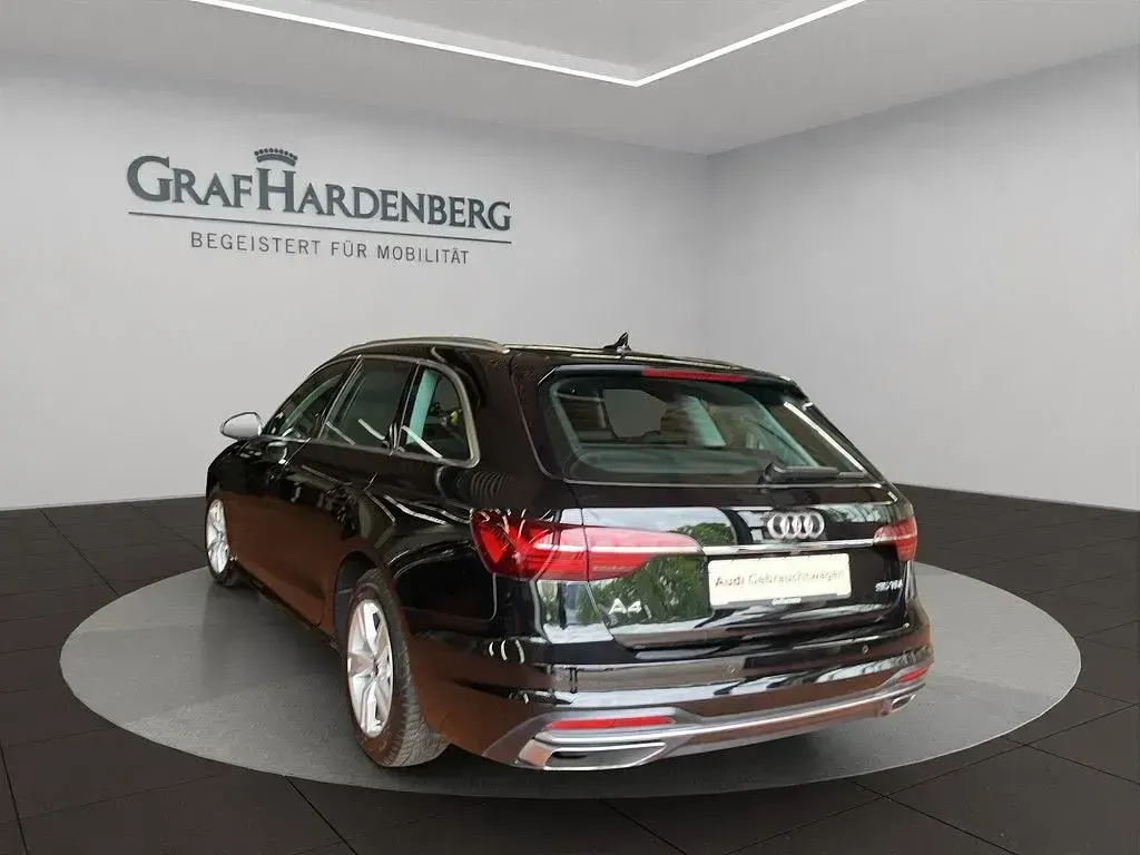 Gebraucht Audi A4 Advanced Plus 163 PS (119 kW) 2024 Schwarz Kombi