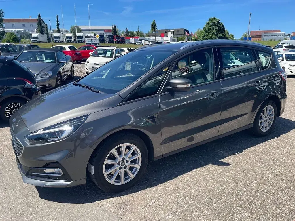 Gebraucht Ford S-MAX Trend 190 PS (139 kW) 2022 Grau Van / Kleinbus