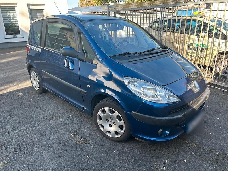 Gebraucht Peugeot 1007 75 PS (55 kW) 2005 Blau Van / Kleinbus