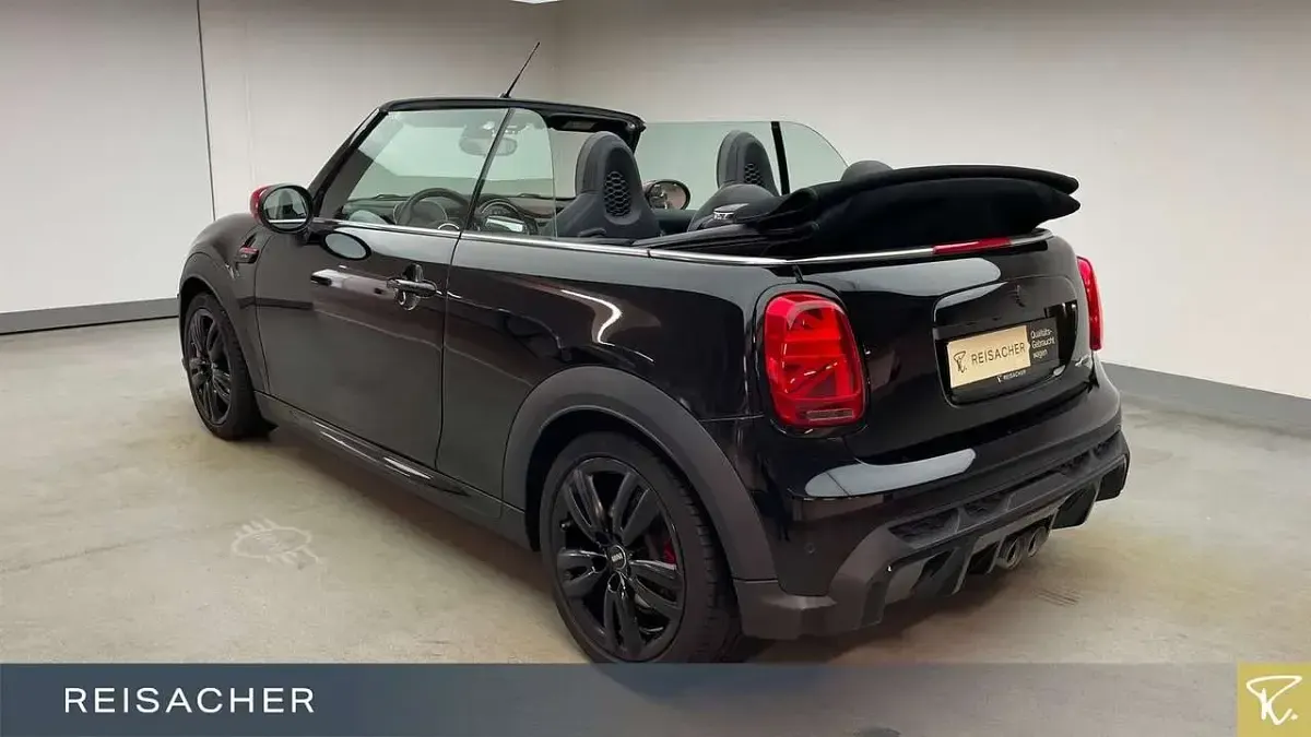 Gebraucht Mini John Cooper Works Cabriolet 231 PS (169 kW) 2022 Midnight black metallic Cabrio
