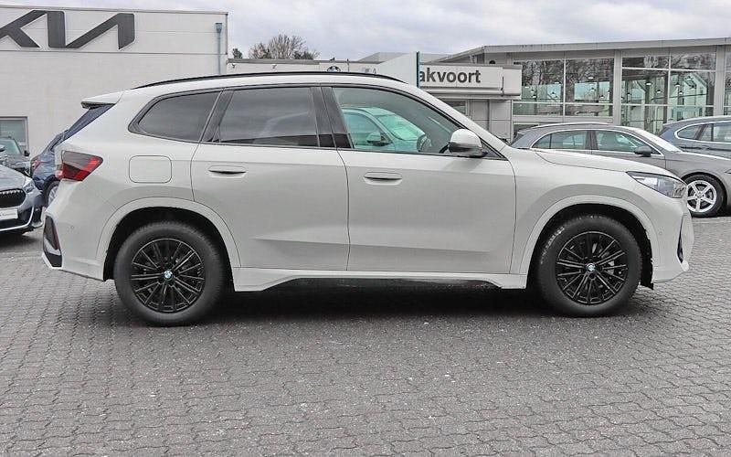Gebraucht BMW iX1 150 kW (204 PS) 2026 Weiß SUV