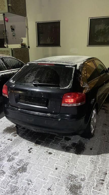 Gebraucht Audi A3 Performance 102 PS (75 kW) 2003 Schwarz Kleinwagen