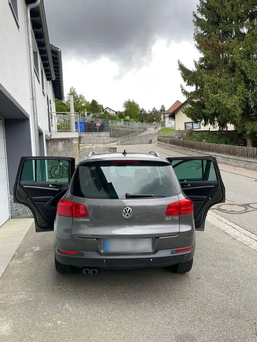 Gebraucht VW Tiguan 170 PS (125 kW) 2012 Grau SUV