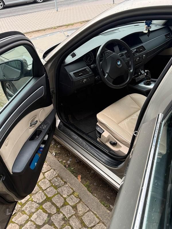 Gebraucht BMW 520 2009 Andere farben Limousine