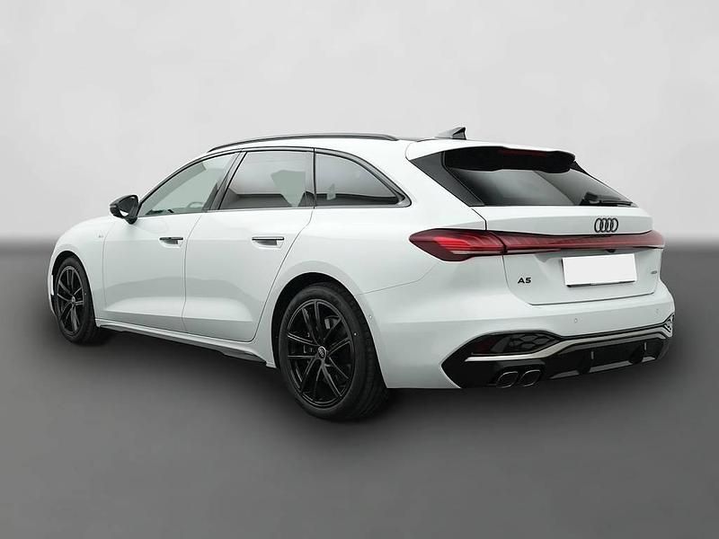 Gebraucht Audi A5 S-Line 204 PS (150 kW) 2025 Weiß Kombi