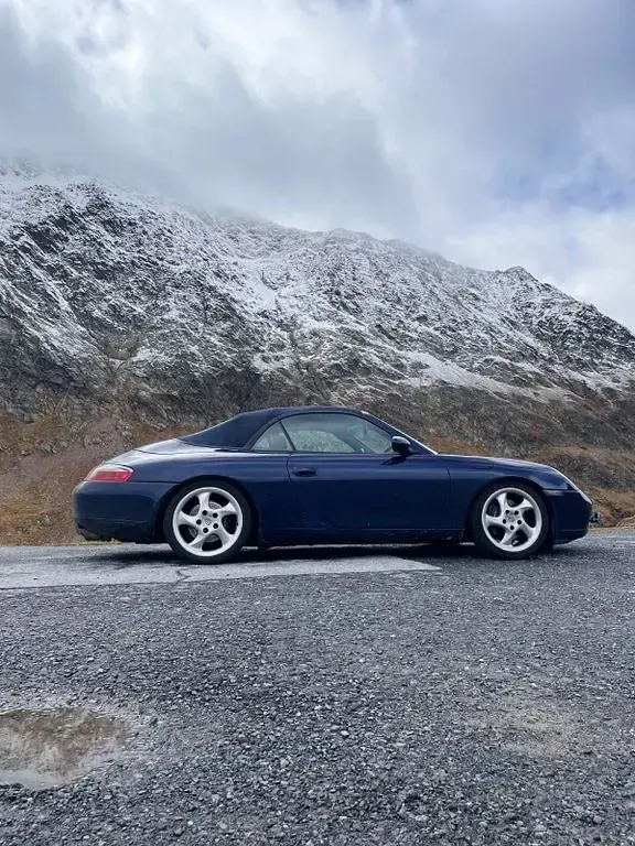 Gebraucht Porsche 996 300 PS (220 kW) 2000 Blau Cabrio