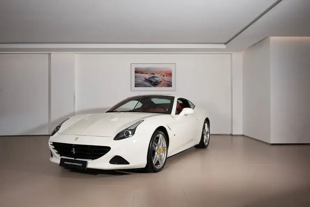 Gebraucht Ferrari California 829 PS (609 kW) 2017 Weiß Cabrio