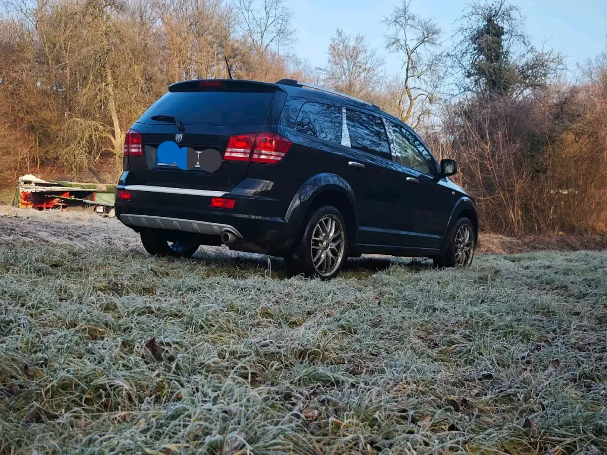 Gebraucht Dodge Journey 140 PS (102 kW) 2009 Schwarz SUV