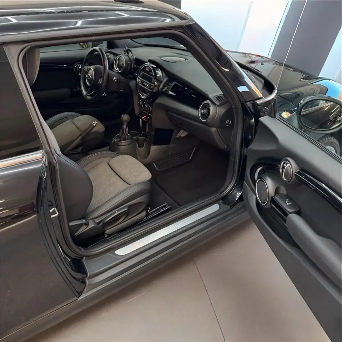 Gebraucht Mini Cooper Coupé 116 PS (85 kW) 2014 Schwarz Coupé