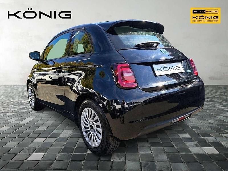 Gebraucht Fiat 500e 86 kW (118 PS) 2023 Schwarz Kleinwagen