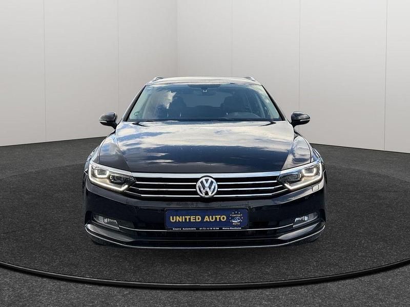 Używany VW Passat Highline 190 KM (139 kW) 2015 Czarny Kombi