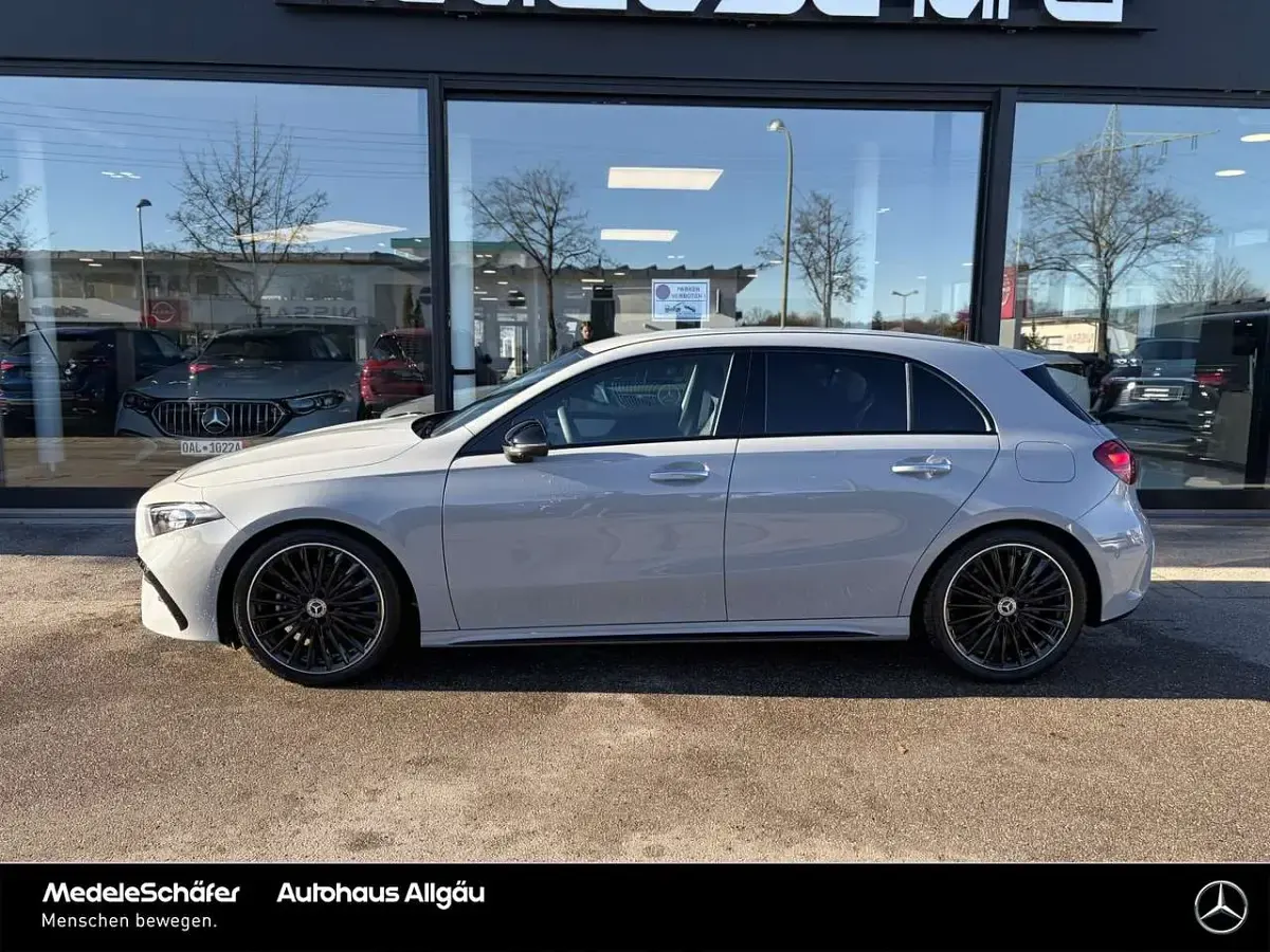 Gebraucht Mercedes A180 AMG 136 PS (100 kW) 2026 Manufaktur lack manufaktur alp Limousine