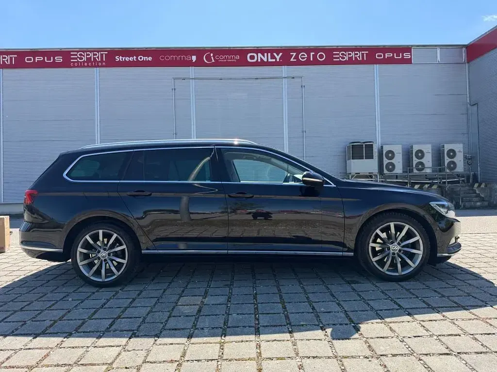 Używany VW Passat Highline 220 KM (161 kW) 2016 Czarny Kombi