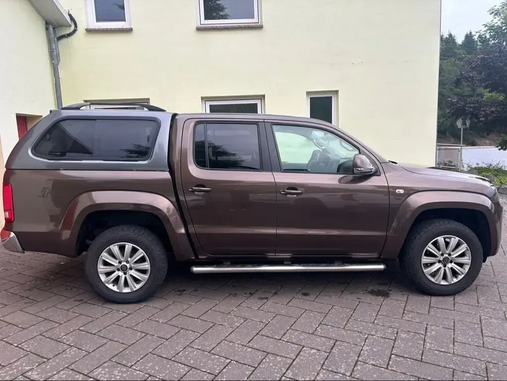 Gebraucht VW Amarok Highline 163 PS (119 kW) 2012 Braun Pickup