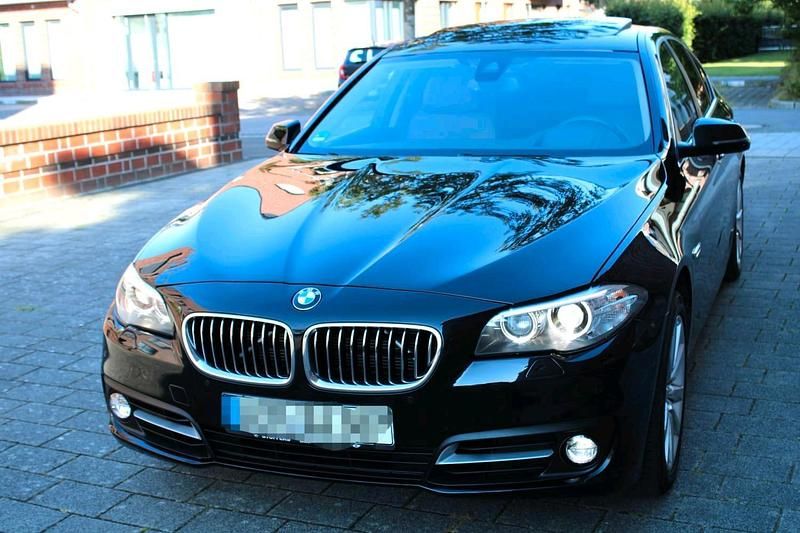 Schwarz Gebraucht 2014 BMW 525 Limousine | 15.800 € (Fairer Preis) - Bild 1/4