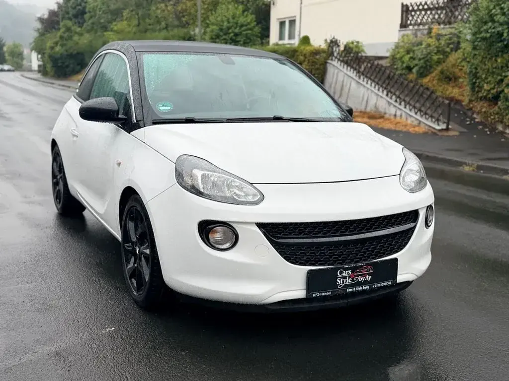 Gebraucht Opel Adam Design Edition 87 PS (63 kW) 2019 Weiß Kleinwagen