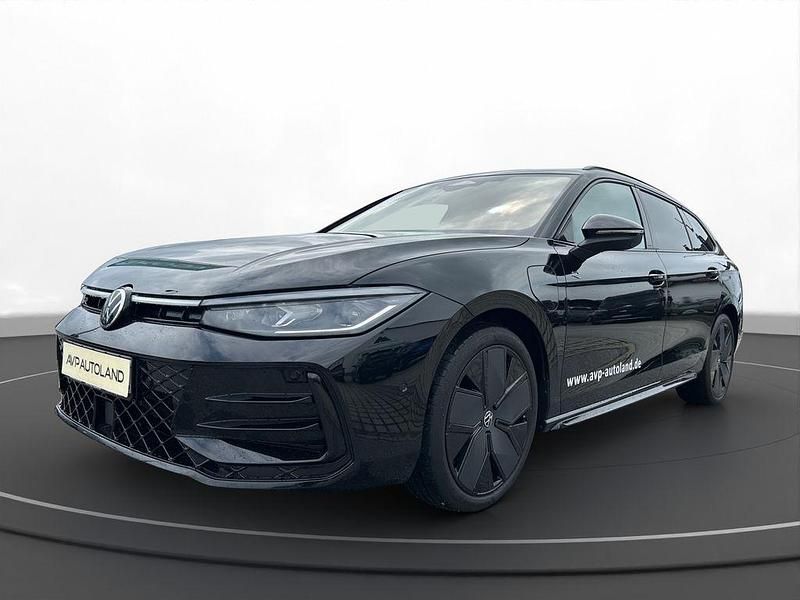 Gebraucht VW Passat R-line 272 PS (200 kW) 2024 Schwarz Kombi