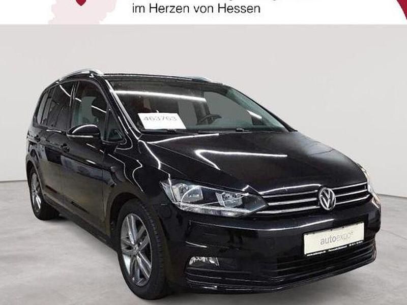 Gebraucht VW Touran Comfortline 150 PS (110 kW) 2020 Deep black perleffekt Van / Kleinbus
