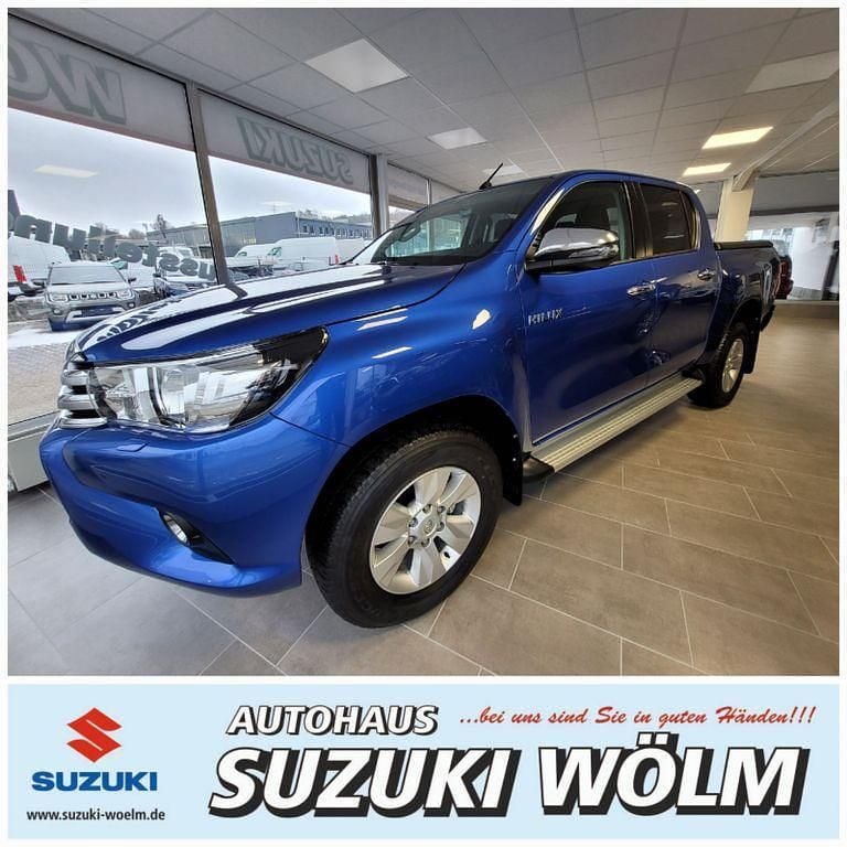 Nebula blue Gebraucht 2020 Toyota HiLux Comfort Abholung | 36.950 € (Fairer Preis) - Bild 1/4