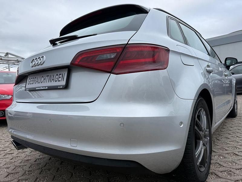 Gebraucht Audi A3 Attraction 150 PS (110 kW) 2014 Silber Limousine