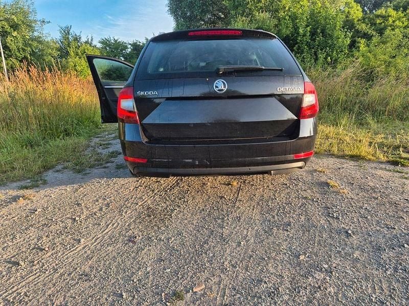 Gebraucht Skoda Octavia Style 150 PS (110 kW) 2017 Schwarz Kombi