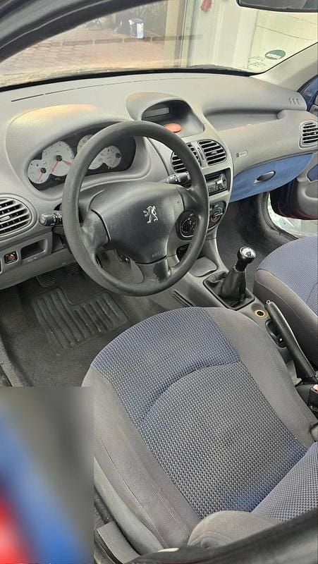 Gebraucht Peugeot 206 80 PS (58 kW) 2003 Blau Kleinwagen