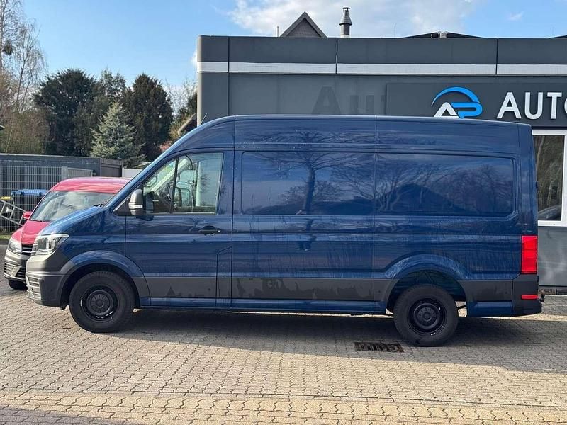 Gebraucht VW Crafter 102 PS (75 kW) 2022 Blau Van