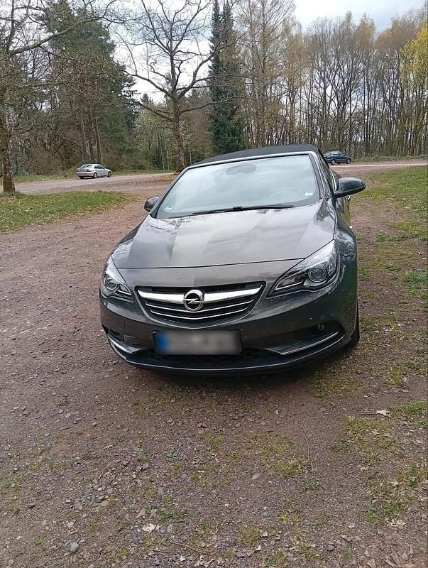 Gebraucht Opel Cascada 147 PS (108 kW) 2015 Grau Cabrio