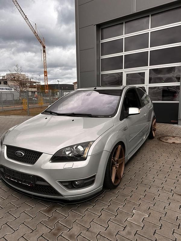 Gebraucht Ford Focus 272 PS (200 kW) 2007 Silber Coupé