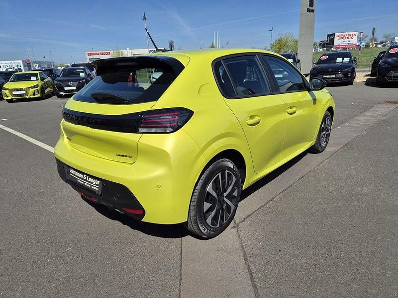 Neu Peugeot 208 Style 110 PS (80 kW) 2026 Gelb Kleinwagen