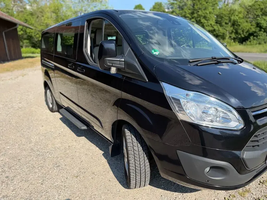 Gebraucht Ford Tourneo 155 PS (114 kW) 2014 Schwarz Van / Kleinbus
