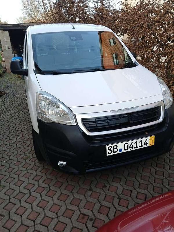 Gebraucht Peugeot Partner Premium 99 PS (72 kW) 2016 Van / Kleinbus