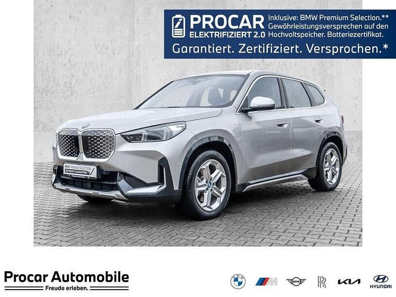 Silber Gebraucht 2023 BMW iX1 xLine SUV | 37.990 € (Guter Preis) - Bild 1/4