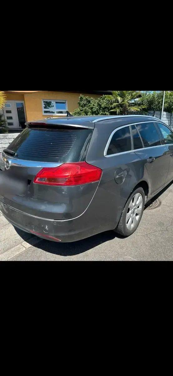 Gebraucht Opel Insignia 140 PS (102 kW) 2009 Grau Kombi
