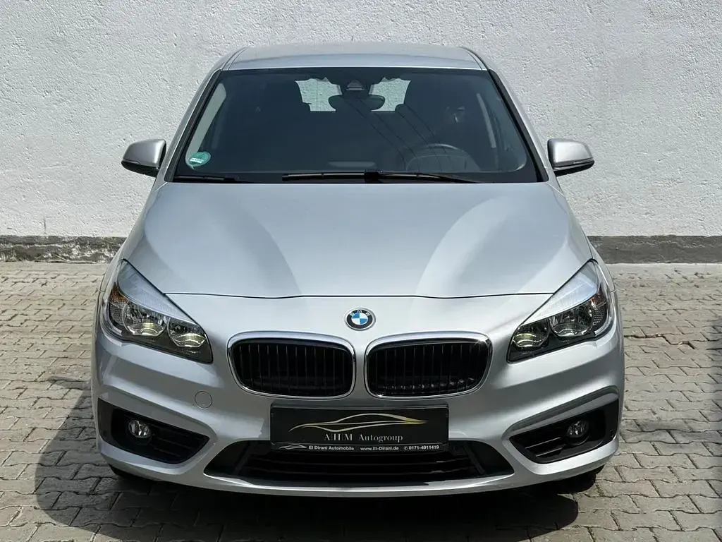Gebraucht BMW 218 Active Tourer Basis 136 PS (100 kW) 2017 Silber Van / Kleinbus