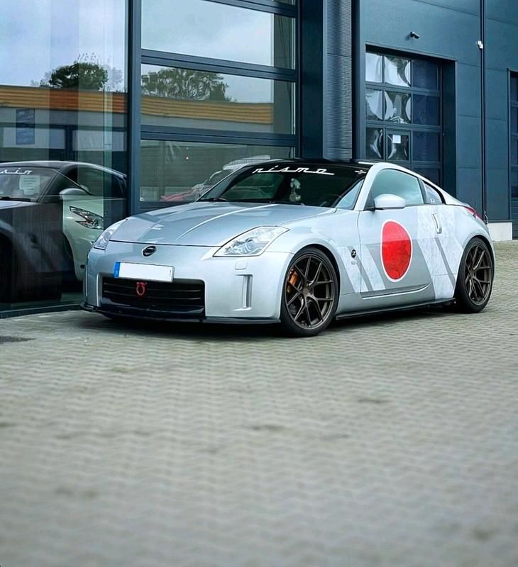 Silber Gebraucht 2006 Nissan 350Z Coupé | 22.900 € (Teuer) - Bild 1/4