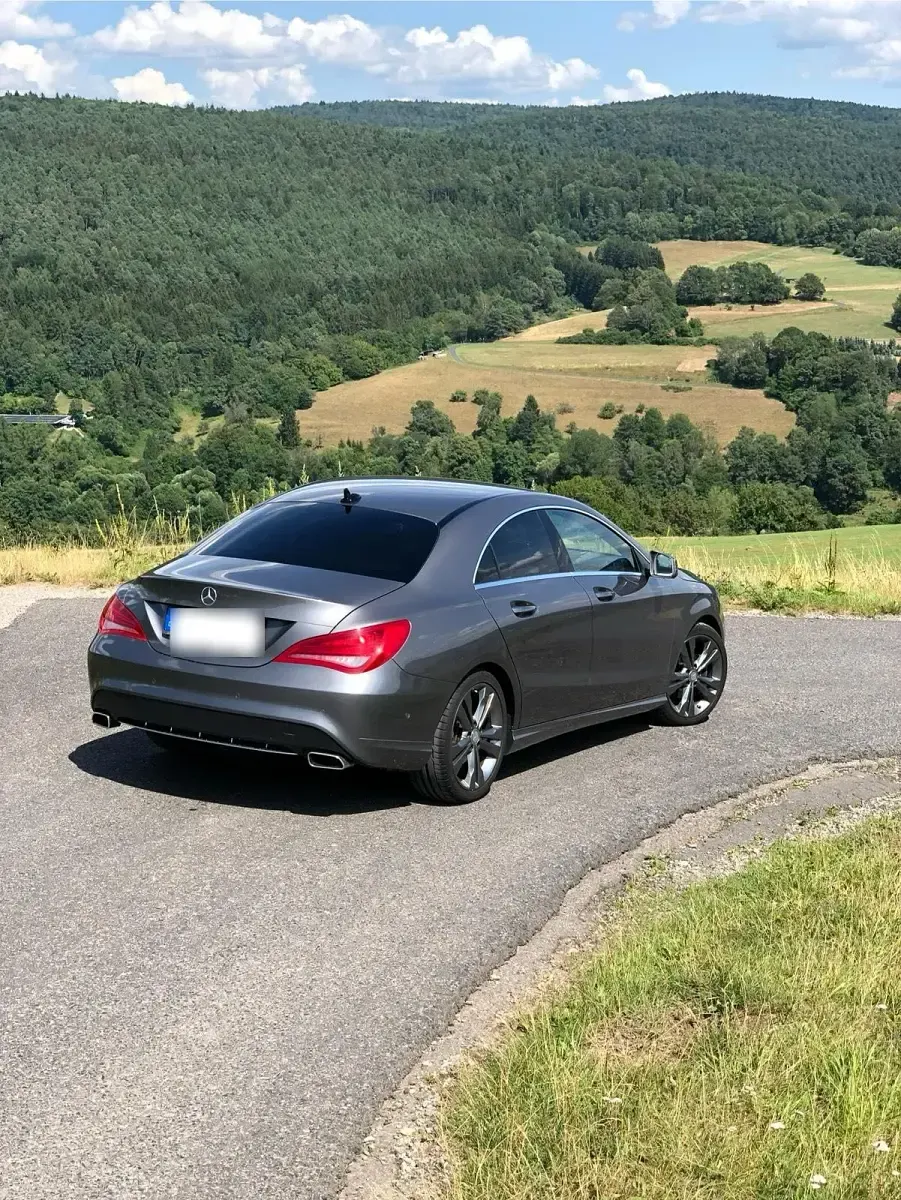 Gebraucht Mercedes CLA180 122 PS (89 kW) 2015 Grau Coupé