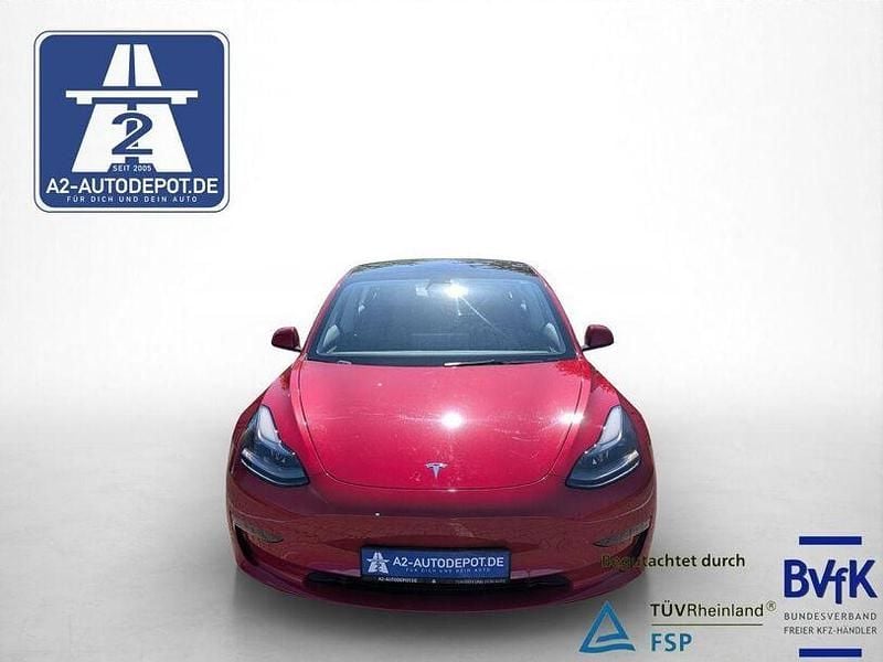 Second-hand Tesla Model 3 366 kW (498 CP) 2021 Roșu Berlinǎ