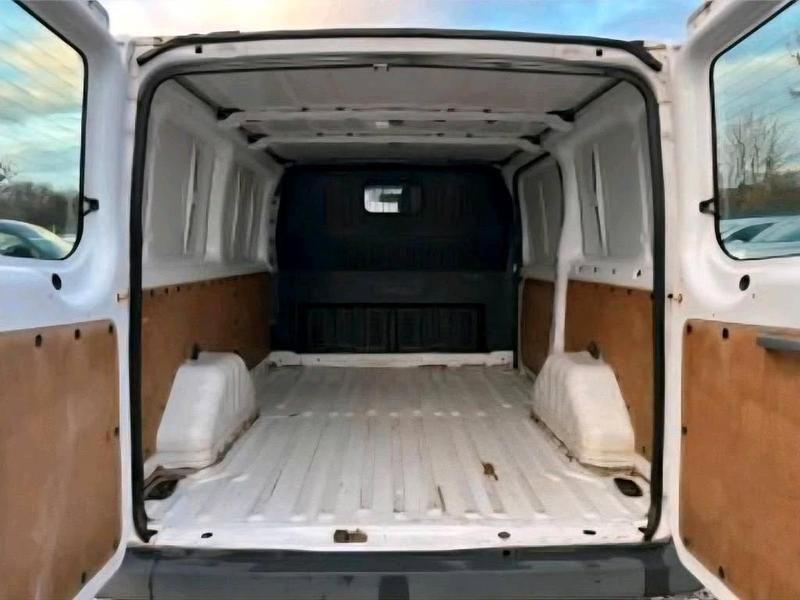 Usata Ford Transit 86 CV (63 kW) 2011 Bianco Monovolume