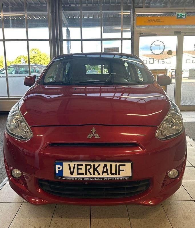 Rot Gebraucht 2015 Mitsubishi Space Star Top Kleinwagen | 5.300 € (Fairer Preis) - Bild 1/4