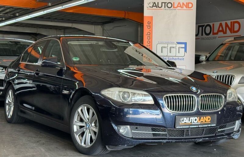 Blau Gebraucht 2010 BMW 520 Exclusive Limousine | 6.500 € (Fairer Preis) - Bild 1/4