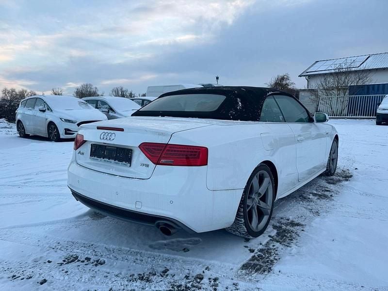 Używany Audi A5 Cabriolet S-Line 170 KM (125 kW) 2012 Biały Kabriolet