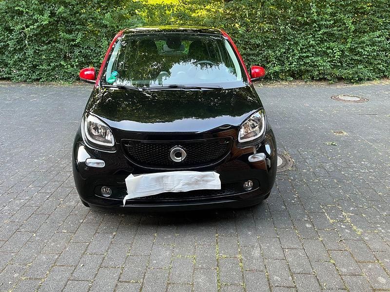 Schwarz Gebraucht 2019 Smart ForFour Passion Kleinwagen | 11.150 € (Guter Preis) - Bild 1/4