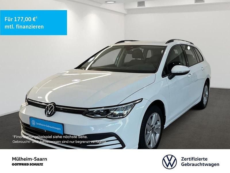Weiß Gebraucht 2022 VW Golf VIII Life Kombi | 22.450 € (Guter Preis) - Bild 1/3