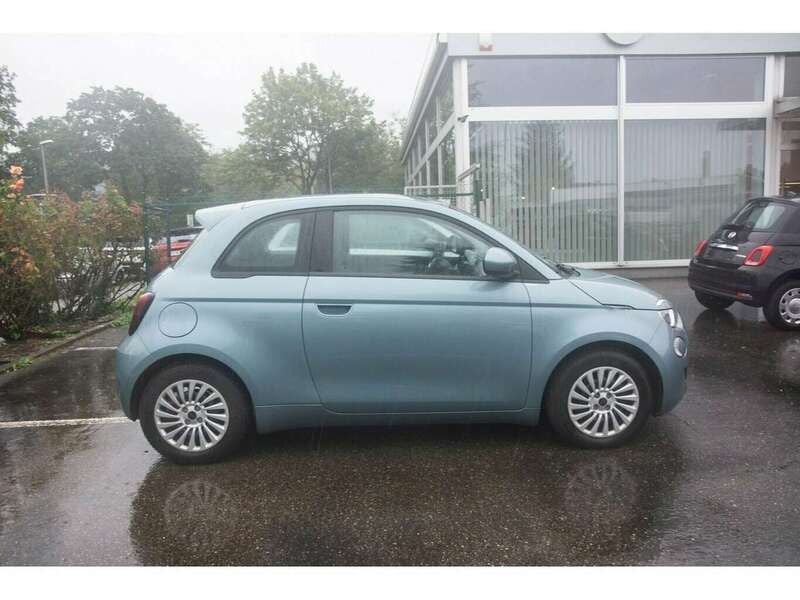 Gebraucht Fiat 500e Action 69 kW (95 PS) 2021 Blau Limousine