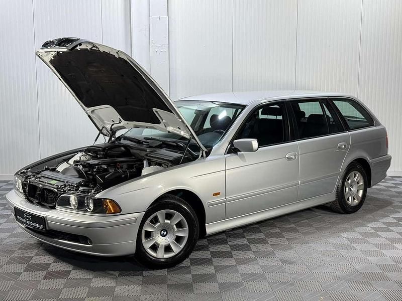 Gebraucht BMW 520 170 PS (125 kW) 2001 Silber Kombi