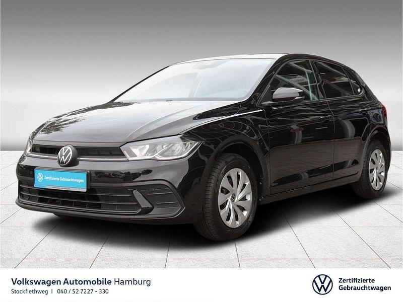2t deep black perleffekt Gebraucht 2021 VW Polo Life Limousine | 15.870 € (Fairer Preis) - Bild 1/4